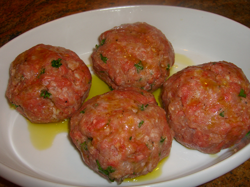 Recipes for Homemade Dog Food - Beef and Vegetable Balls
